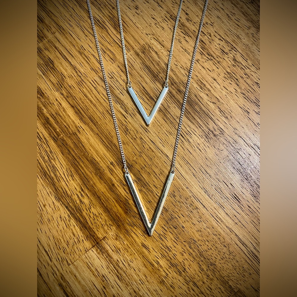 Long double V necklace